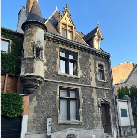 Fire, Appartement Vue Cathedrale Reims Exterior foto