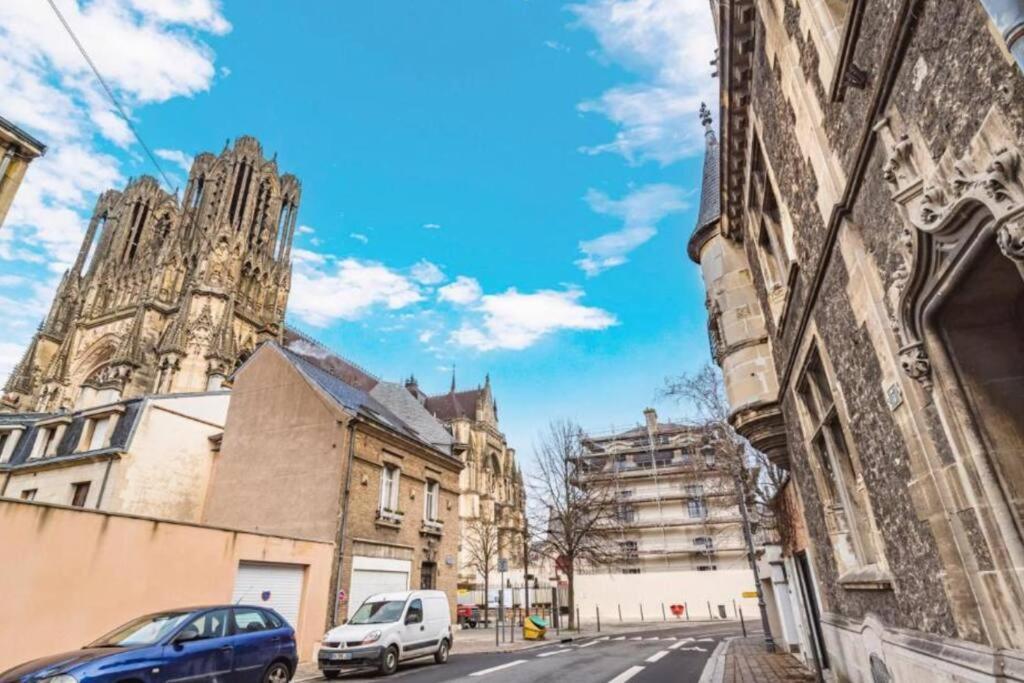 Fire, Vue Cathedrale Reims